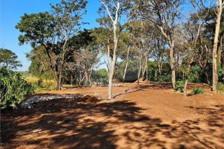 Terreno à venda em Jardim Residencial Iedda, Araraquara, SP