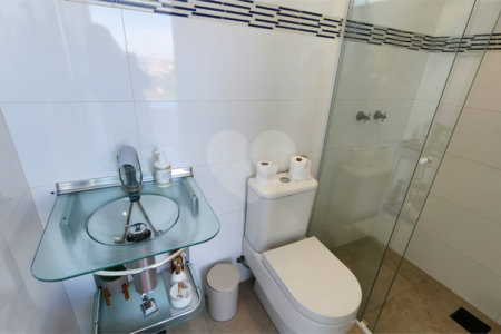 Casa à venda com 5 quartos, sendo 2 suítes, no condomínio Residencial Jardim Primavera, Louveira - SP