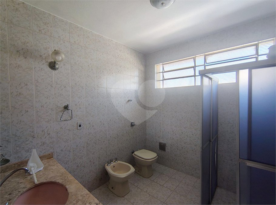 Casa à venda com 3 quartos, sendo 1 suíte, em Vila Vianelo, Jundiaí, SP