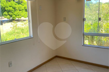 Casa à venda com 4 quartos, sendo 2 suítes, em Ubatiba, Maricá, RJ