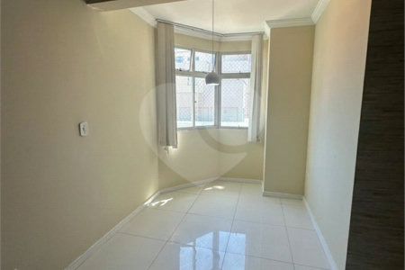 Apartamento à venda com 3 quartos, sendo 1 suíte, em Passagem, Cabo Frio, RJ