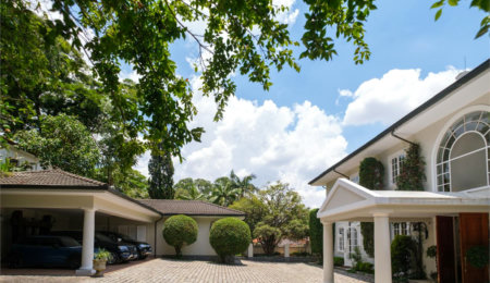 Casa à venda com 5 suítes no condomínio Chácara Flora, São Paulo - SP