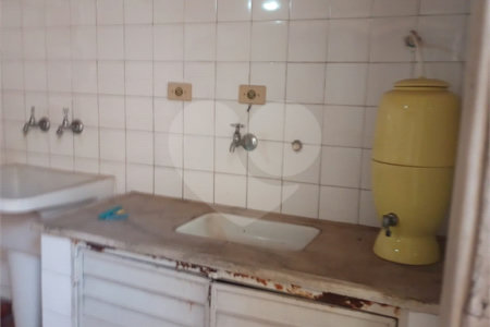 Casa à venda com 3 quartos em Vila Romana, São Paulo, SP