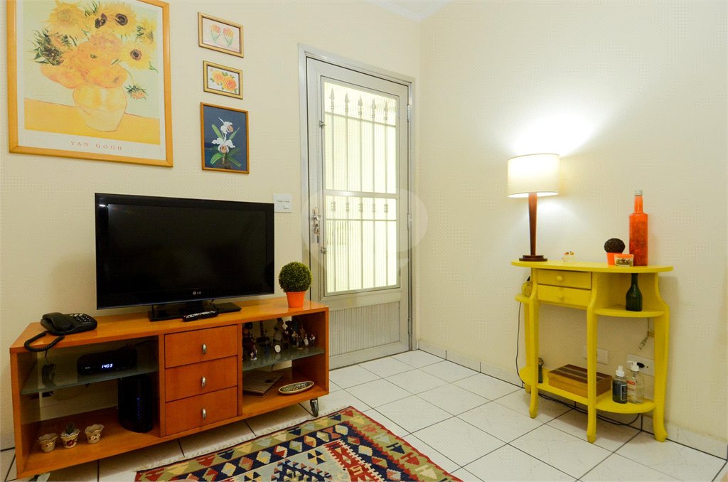 Casa à venda com 4 quartos, sendo 1 suíte, em Jardim Nova Taboão, Guarulhos, SP
