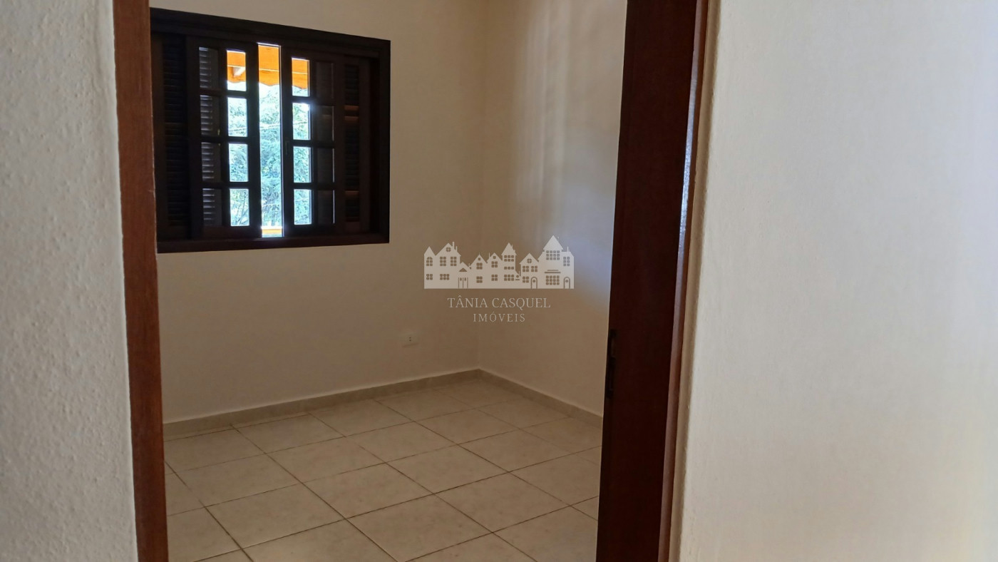 Casa para alugar com 3 quartos, sendo 1 suíte, em Vila Petrópolis, Atibaia, SP