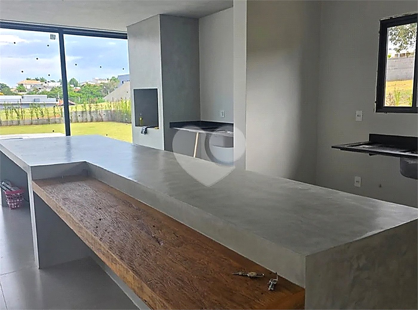 Casa à venda com 3 suítes no condomínio Village Ipanema 2, Araçoiaba da Serra - SP