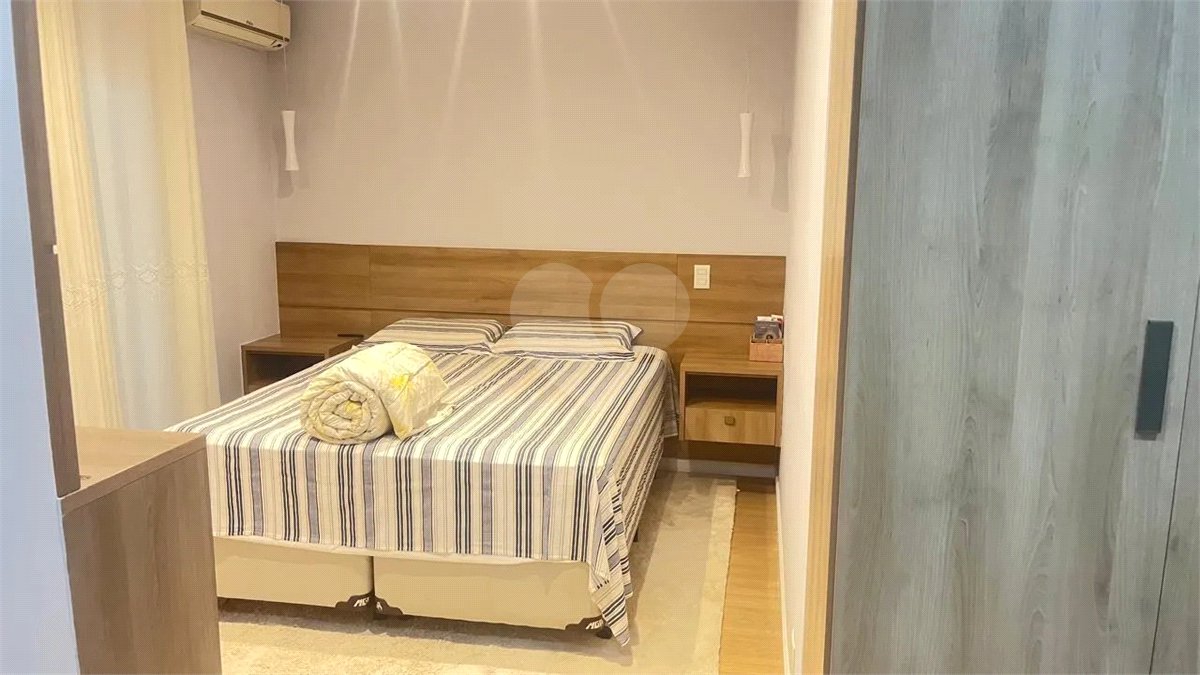 Casa à venda com 3 suítes em CUPECÊ, São Paulo, SP