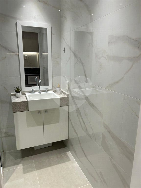Apartamento à venda ou para alugar com 1 quarto em Pinheiros, São Paulo, SP