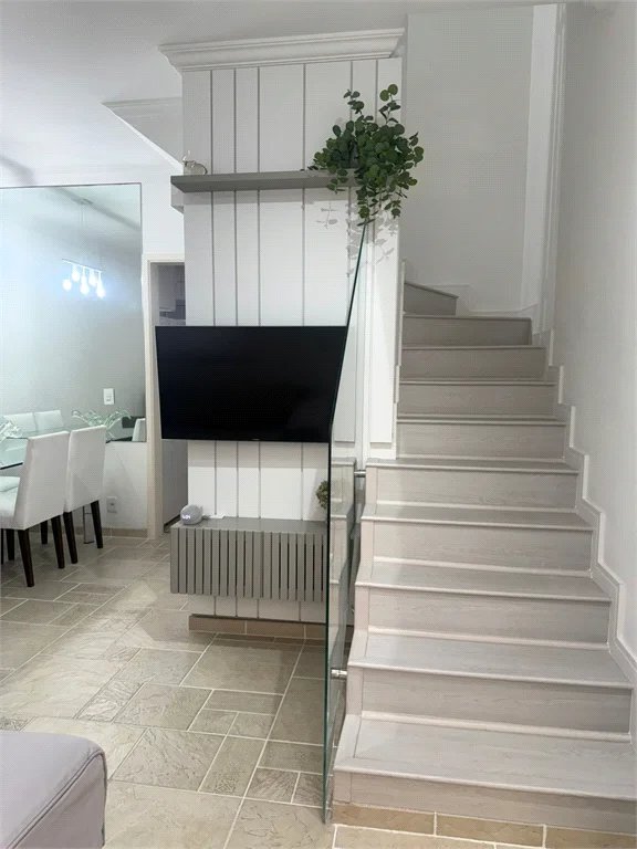 Casa à venda com 3 quartos, sendo 1 suíte, no condomínio Villas de São Francisco, São Paulo - SP