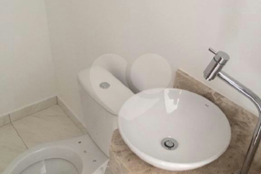 Sobrado à venda com 3 quartos, sendo 1 suíte, em Jaçanã, São Paulo, SP