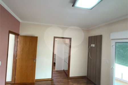 Casa à venda ou para alugar com 3 quartos, sendo 1 suíte, no condomínio Villagio Bella Citta, Mogi das Cruzes - SP