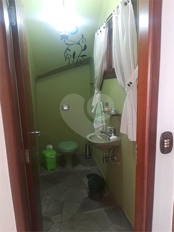 Casa à venda com 3 quartos, sendo 1 suíte,  no Centro, Mogi das Cruzes, SP