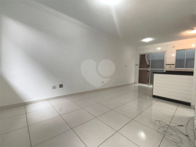 Casa à venda com 2 suítes no condomínio Murilo, São Paulo - SP