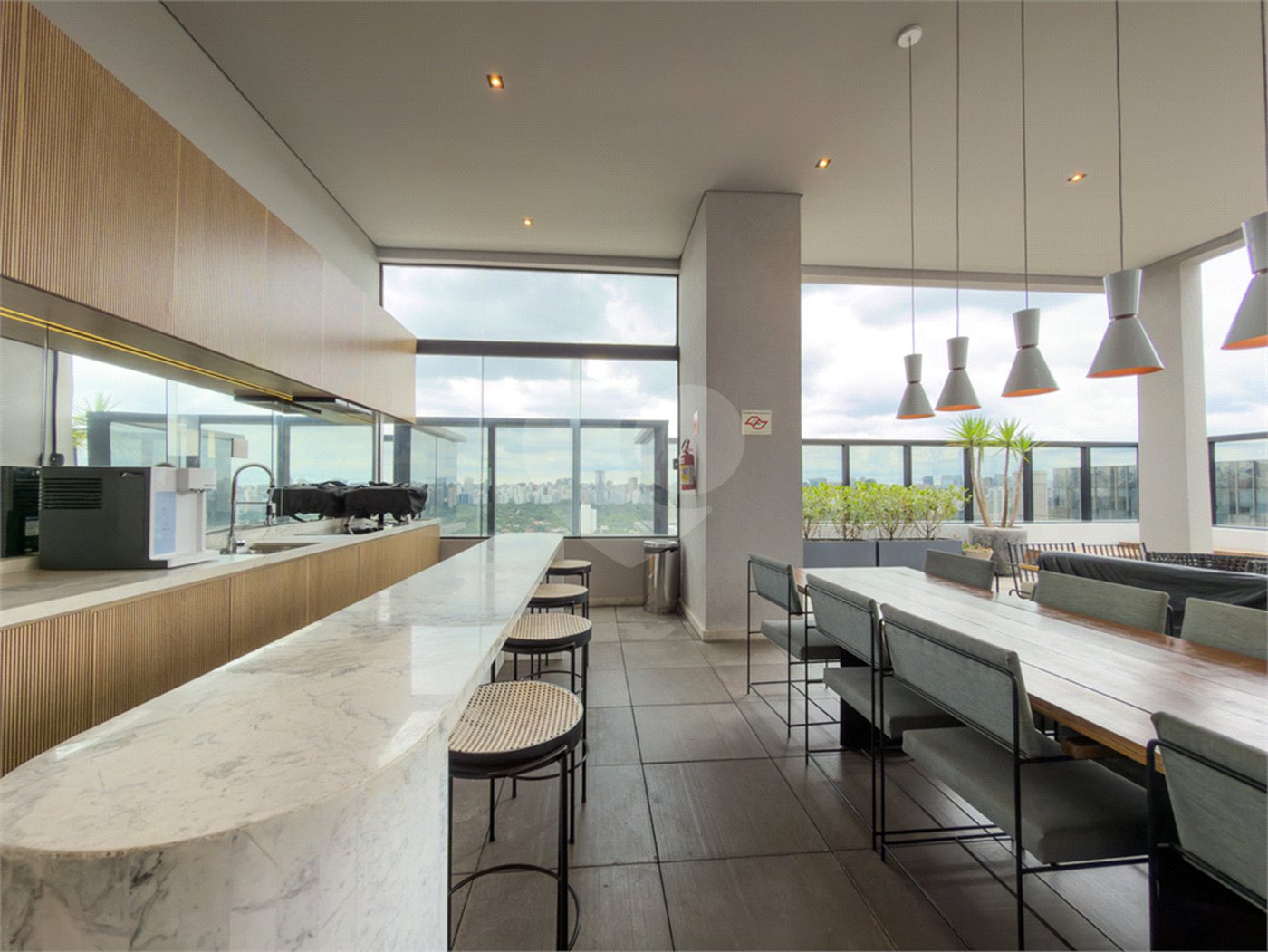 Apartamento à venda com 3 suítes em Pinheiros, São Paulo, SP