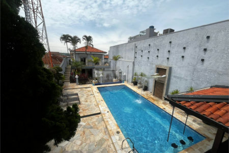 Casa à venda com 6 quartos, sendo 3 suítes, no Centro, Itapetininga, SP