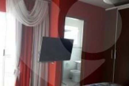 Sobrado à venda com 3 suítes em Vila Nivi, São Paulo, SP