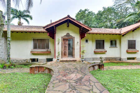 Casa à venda com 5 suítes no condomínio Chácara Flora, São Paulo - SP