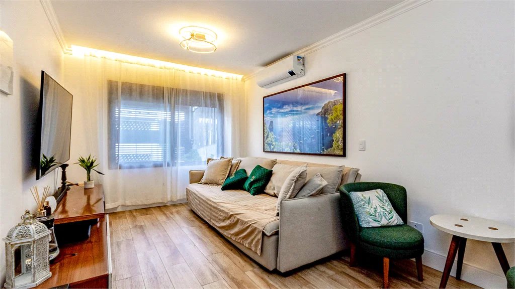 Sobrado à venda com 3 quartos, sendo 1 suíte,  em Cidade Monções, São Paulo, SP