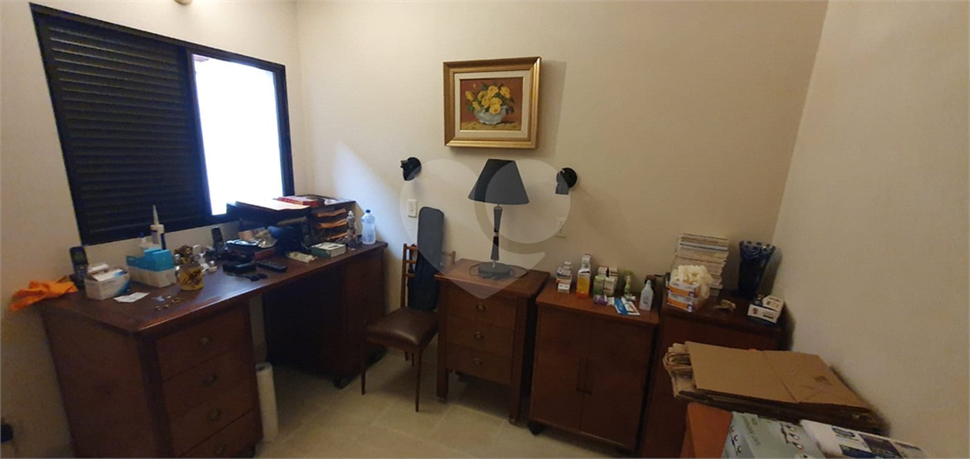 Sobrado à venda com 4 quartos, sendo 2 suítes, em Moema, São Paulo, SP