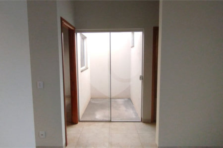 Casa à venda ou para alugar com 2 quartos, sendo 1 suíte, em Ipê, Três Lagoas, MS