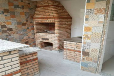 Casa à venda com 4 quartos, sendo 3 suítes, em Vila Brasilina, São Paulo, SP
