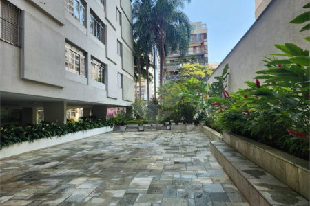 Apartamento à venda com 4 quartos, sendo 1 suíte,  em Pinheiros, São Paulo, SP