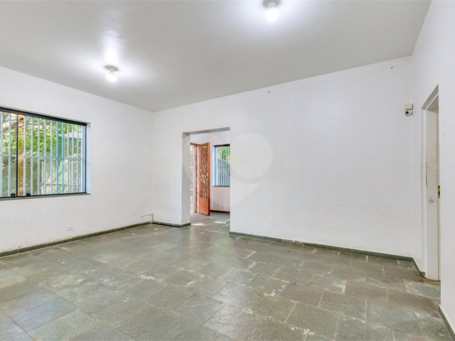 Sobrado à venda ou para alugar com 4 quartos em Jardim Petrópolis, São Paulo, SP