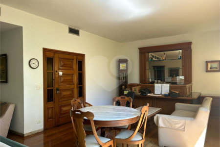 Apartamento à venda com 4 quartos, sendo 2 suítes, em Tijuca, Rio de Janeiro, RJ