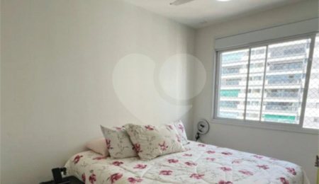 Apartamento à venda com 3 quartos, sendo 1 suíte, em Parque São Jorge, São Paulo, SP