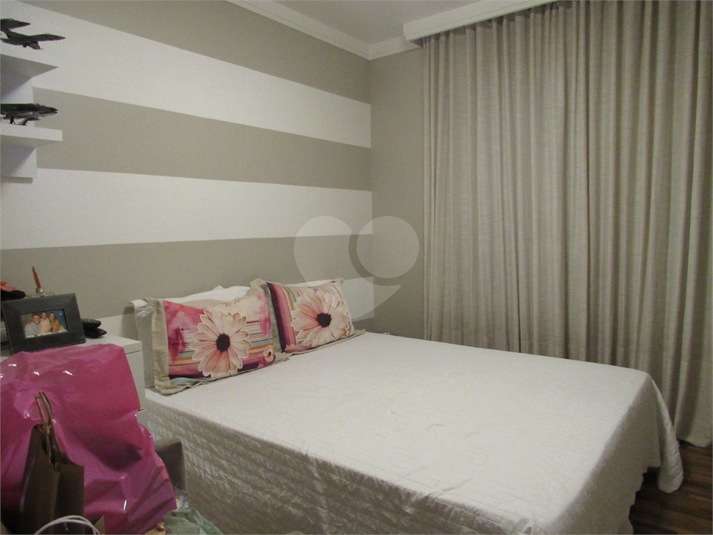 Apartamento à venda com 4 quartos, sendo 3 suítes, em Jardim Londrina, São Paulo, SP