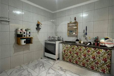 Sobrado à venda com 3 quartos, sendo 1 suíte,  em Jardim Regina, Indaiatuba, SP