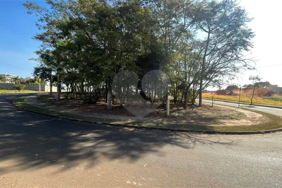 Terreno comercial disponível para venda Bairro Santa Rosa