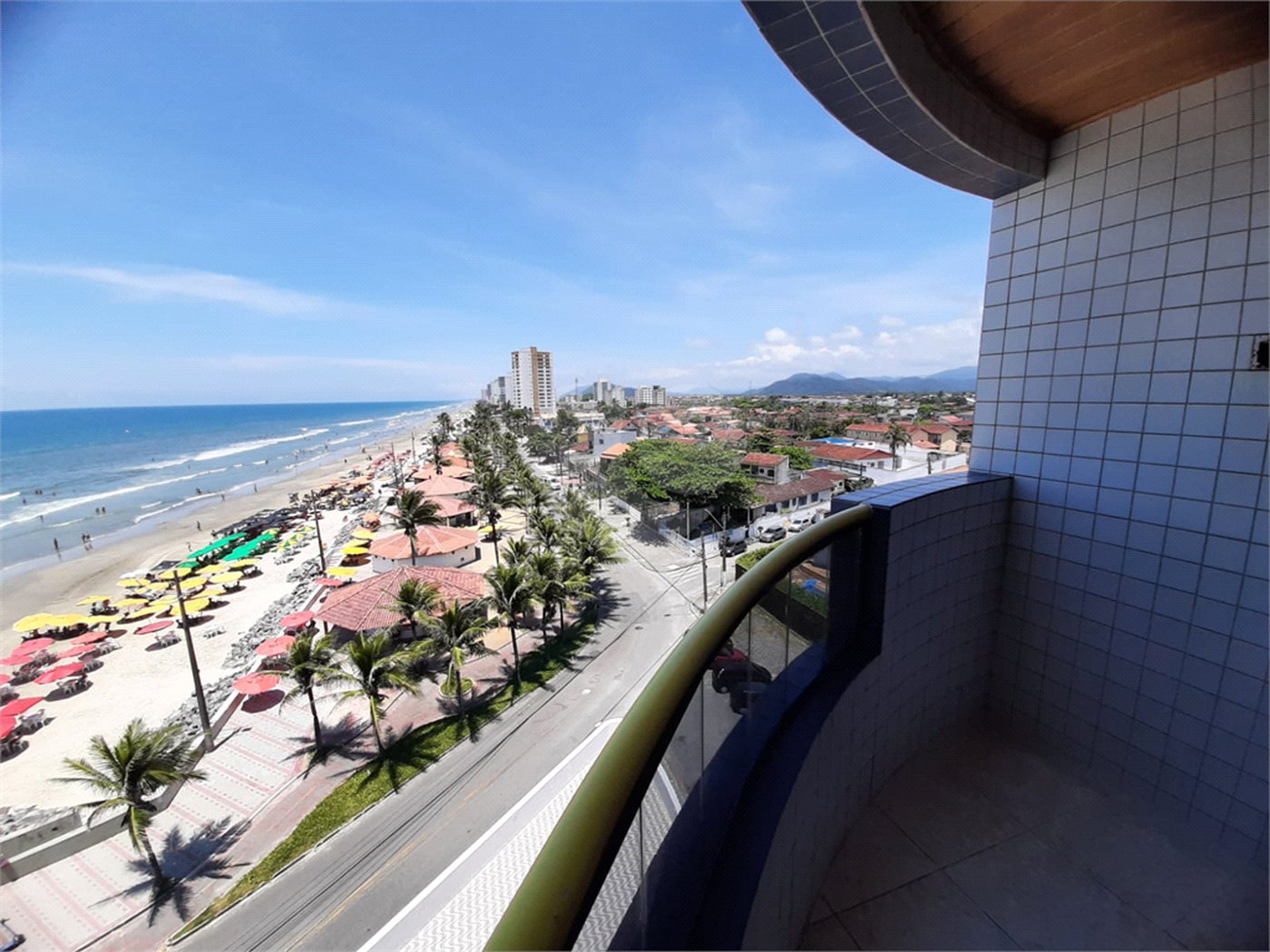 Apartamento à venda com 2 quartos, sendo 1 suíte, em Vera Cruz, Mongaguá, SP
