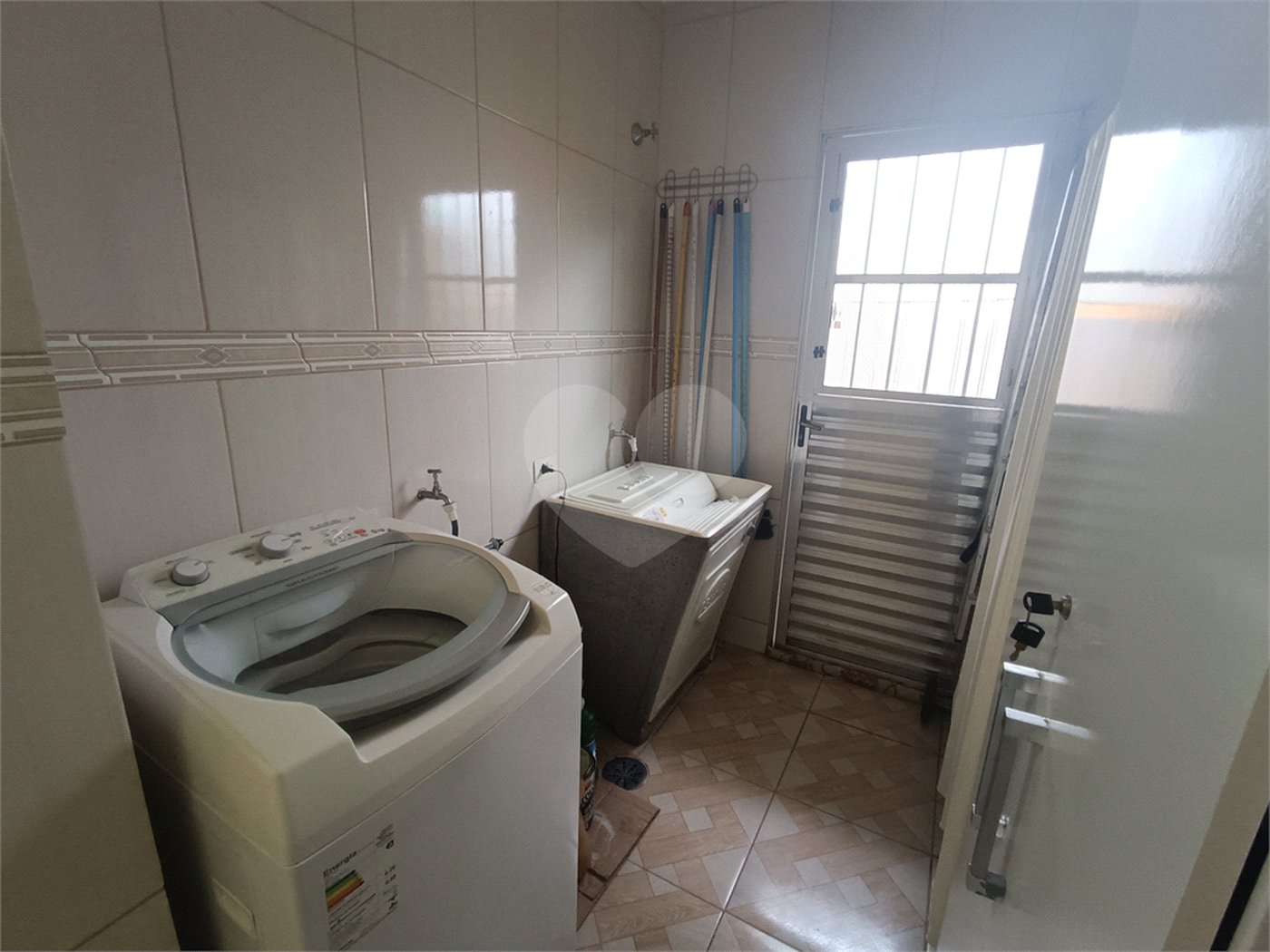 Casa à venda com 2 quartos, sendo 1 suíte, em Jardim Vinhas do Sol (mailasqui), São Roque, SP