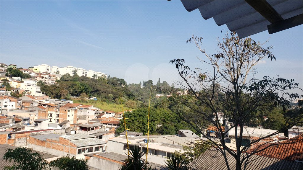 Sobrado à venda com 3 quartos, sendo 1 suíte, em Horto, São Paulo, SP