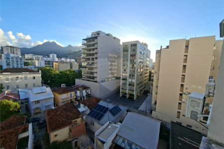 Apartamento à venda com 2 quartos, sendo 1 suíte,  em Tijuca, Rio de Janeiro, RJ