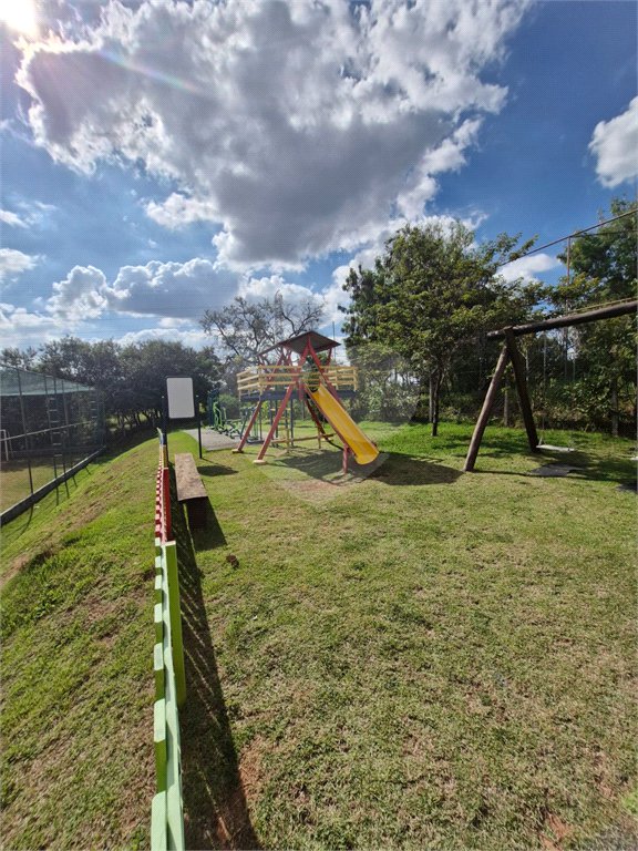 Terreno à venda no condomínio Bosque dos Cambarás, Valinhos - SP