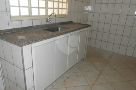 Casa à venda com 3 quartos, sendo 1 suíte, no Centro, Três Lagoas, MS