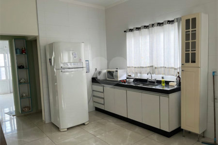 Casa à venda com 2 suítes em Cidade Jardim, Araraquara, SP