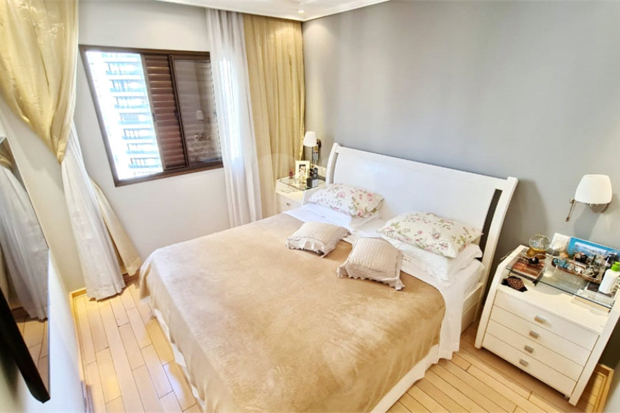 Apartamento à venda com 3 suítes em Santa Terezinha, São Paulo, SP