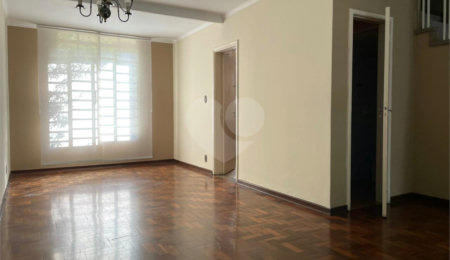 Sobrado para alugar com 3 quartos, sendo 2 suítes,  em Itaim Bibi, São Paulo, SP