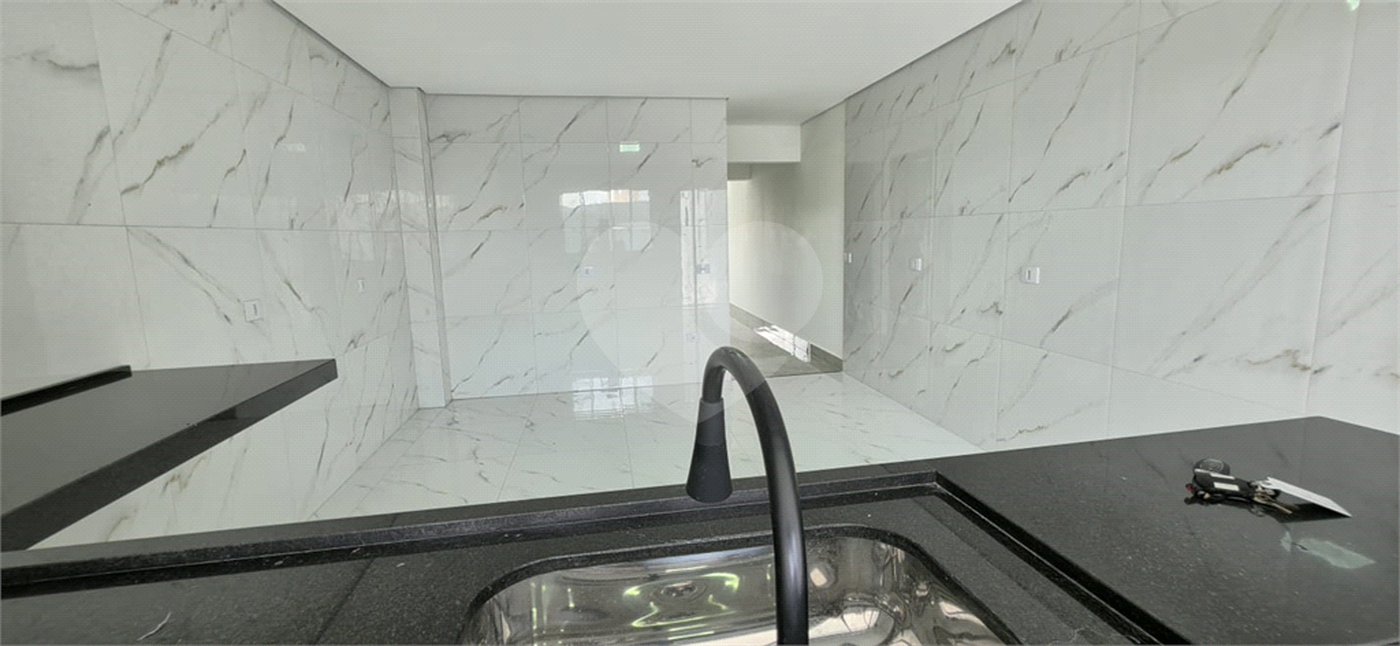 Sobrado à venda com 3 quartos, sendo 1 suíte, em Vila Bonilha, São Paulo, SP
