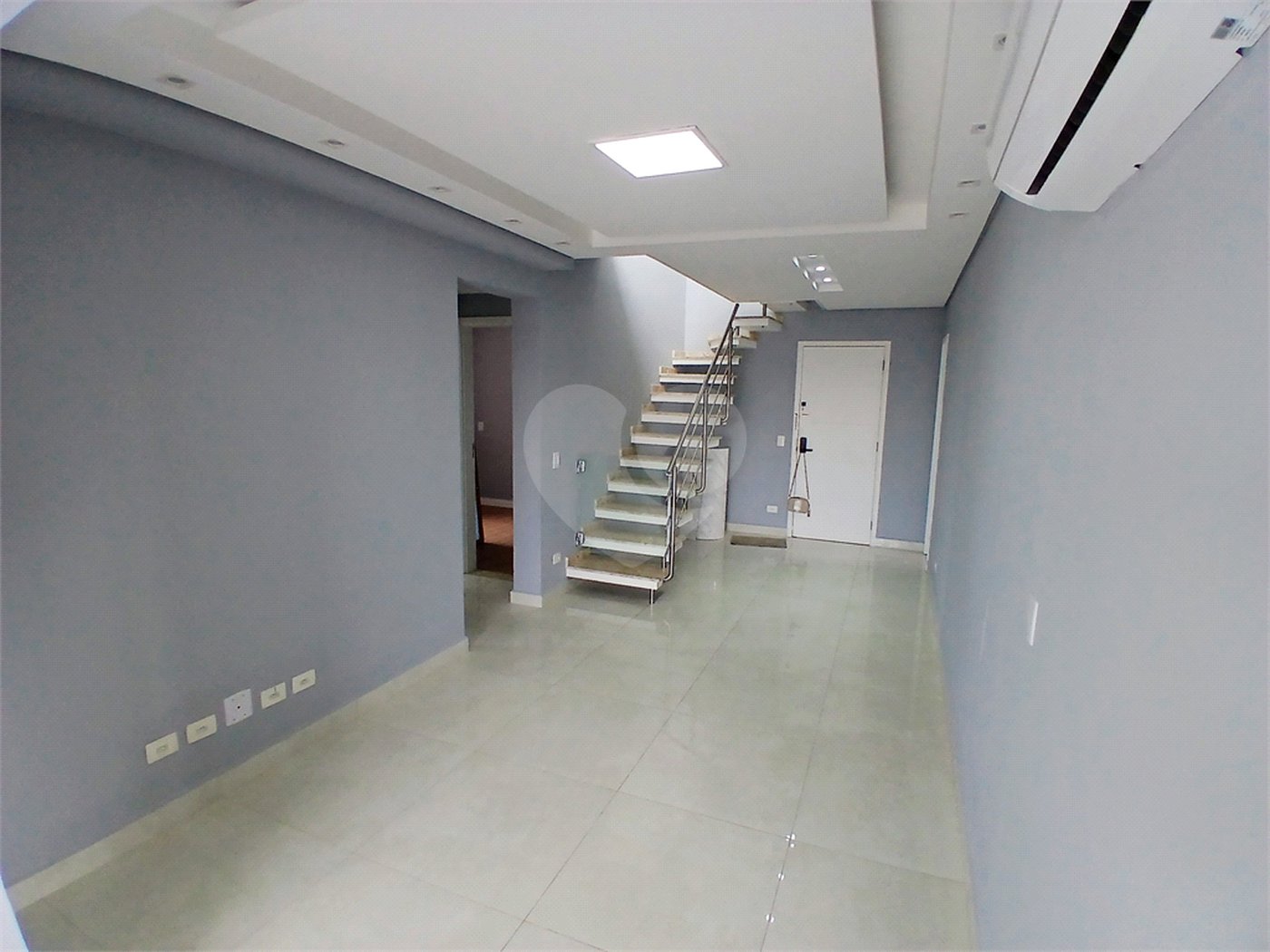 Cobertura à venda com 3 quartos, sendo 1 suíte, em Santana, São Paulo, SP