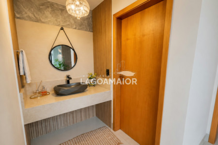 Casa à venda com 4 quartos, sendo 4 suítes, no condomínio Residencial Villa Dumont, Três Lagoas - MS