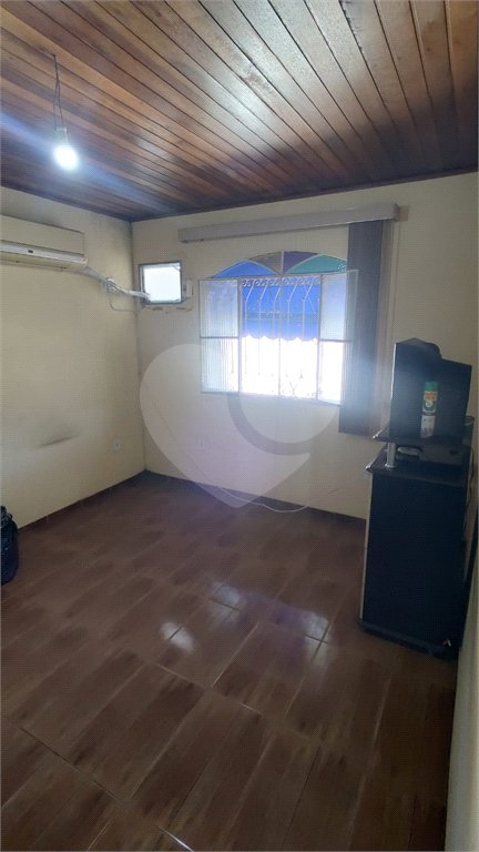 Casa à venda com 3 quartos, sendo 1 suíte, em Cosmos, Rio de Janeiro, RJ