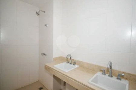 Apartamento à venda com 3 suítes em Camorim, Rio de Janeiro, RJ