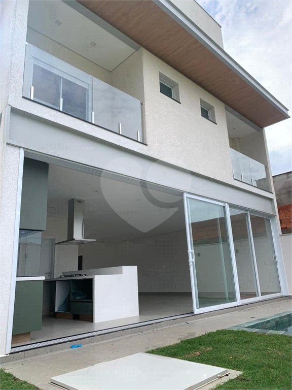 Casa à venda com 3 suítes no condomínio Residencial London Park, Indaiatuba - SP