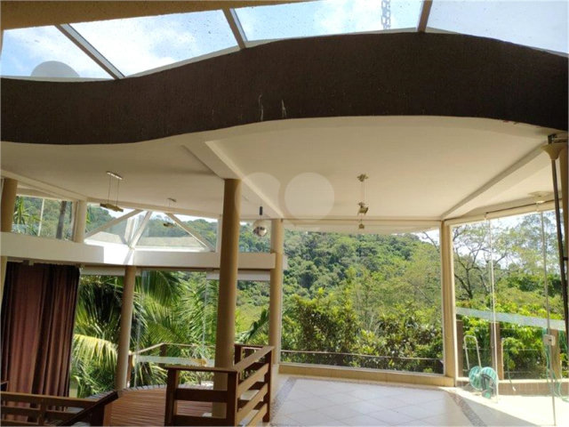 Casa à venda com 4 suítes no condomínio Parque Imperial, Mairiporã - SP