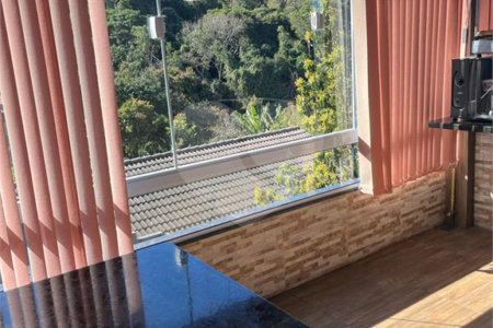 Sobrado à venda com 3 quartos, sendo 1 suíte, em Jardim Brogotá, Atibaia, SP