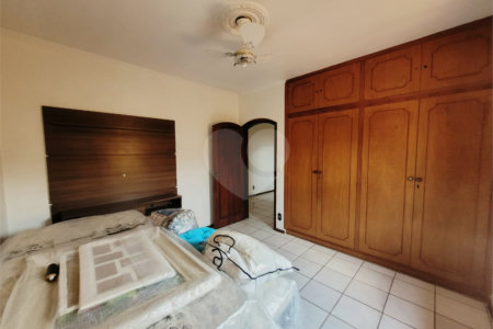 Casa Térrea à venda com 3 quartos, sendo 1 suíte, no Centro, Indaiatuba, SP